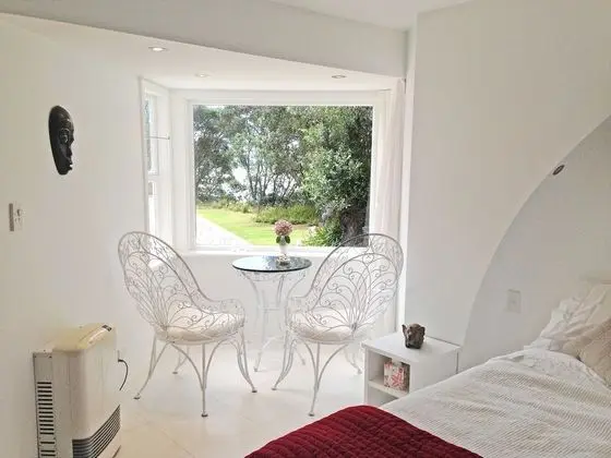 Deluxe Stüdyo Süit, Kısmi Deniz Manzaralı