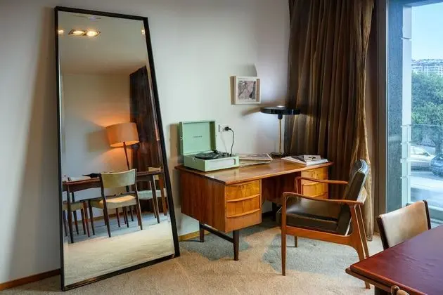 Premium Tek Büyük Yataklı Oda, 1 En Büyük (King) Boy Yatak, Balkon, Şehir Manzaralı