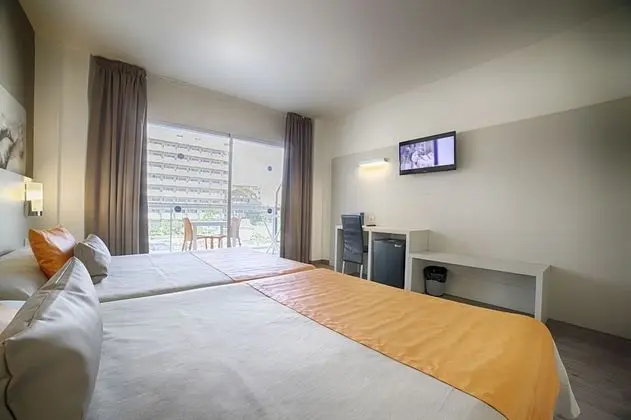 Tek Büyük Yataklı Oda (1 ADULT + 1 CHILD)