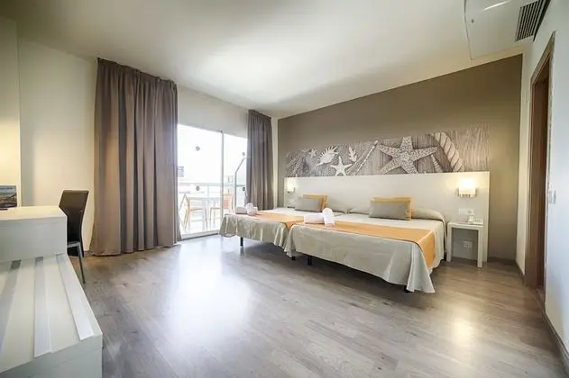 Tek Büyük Yataklı Oda (1 ADULT + 2 CHILDREN)
