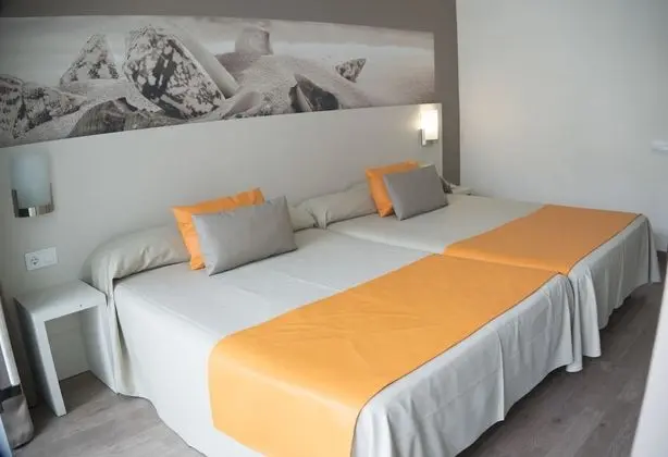 Tek Büyük Yataklı Oda (1 ADULT + 2 CHILDREN)