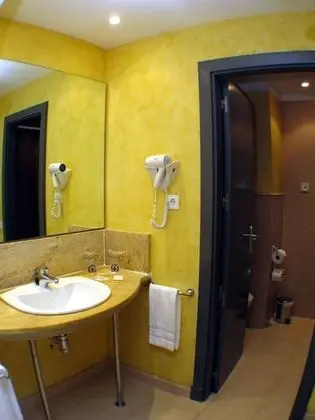 Tek Büyük Yataklı Oda (2 adults)