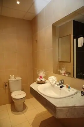 Tek Büyük Yataklı Oda (2 adults + 2 children)