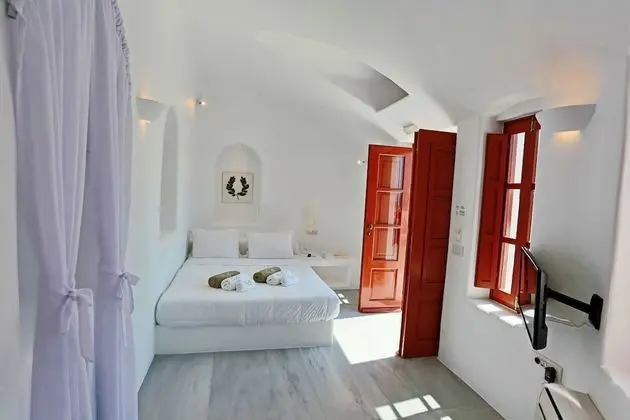 Standard Stüdyo, Deniz Manzaralı (Cave)