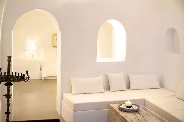 Süit, Deniz Manzaralı (Cave)