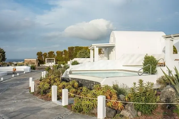 DIAMOND: 4 Bedroom Villa Sunset & Sea View with Private Pool & Hot Tub