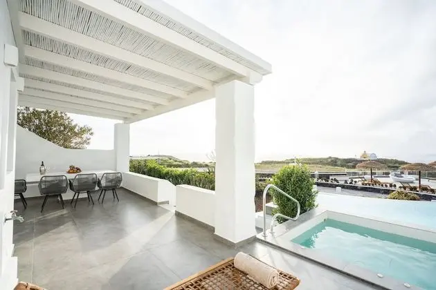 DIAMOND: 4 Bedroom Villa Sunset & Sea View with Private Pool & Hot Tub