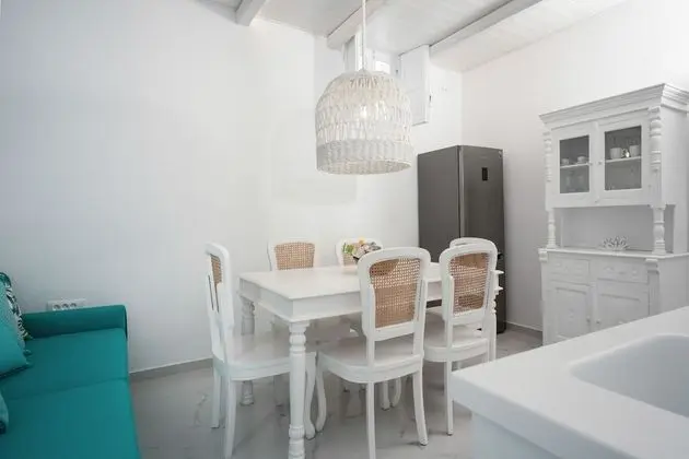 EMERALD: 3 Bedroom Villa Sunset & Sea View with Private Pool & Hot Tub