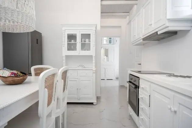 EMERALD: 3 Bedroom Villa Sunset & Sea View with Private Pool & Hot Tub