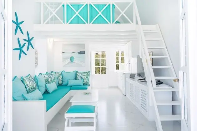 EMERALD: 3 Bedroom Villa Sunset & Sea View with Private Pool & Hot Tub