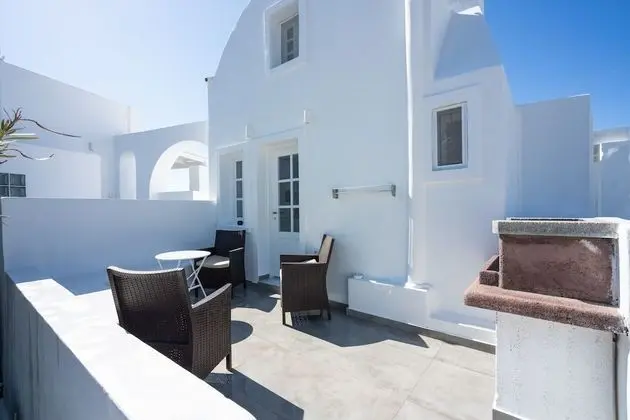 EMERALD: 3 Bedroom Villa Sunset & Sea View with Private Pool & Hot Tub