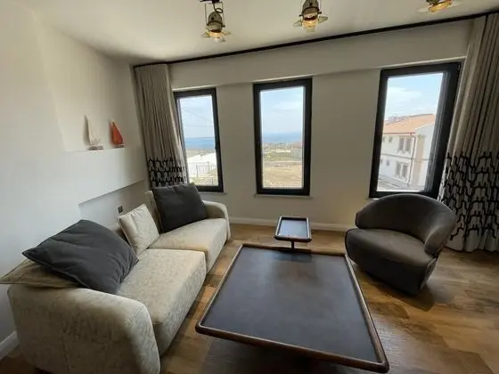 Daire-İki Yatak Odalı, Deniz veya Bahçe Manzaralı, Balkonlu