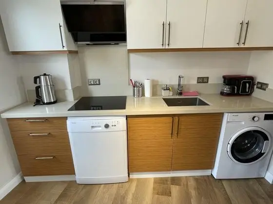 Daire-İki Yatak Odalı, Deniz veya Bahçe Manzaralı, Balkonlu