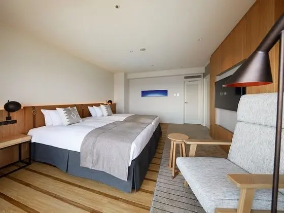 Süit (Long Beach Suite)