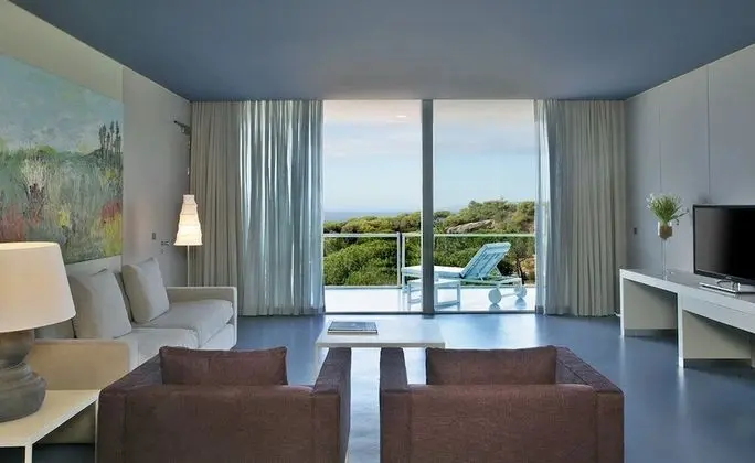 Premium Çatı Katı (Loft) (Double or Twin)
