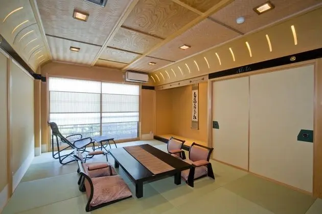 Traditional Oda (Japanese Style)