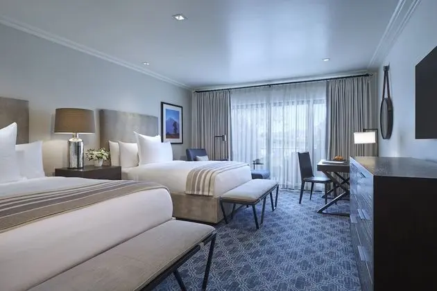 OJAI LUXURY ROOM - TWO QUEEN BEDS