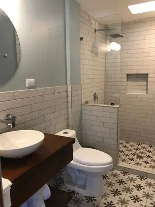 Deluxe Oda, 1 En Büyük (King) Boy Yatak