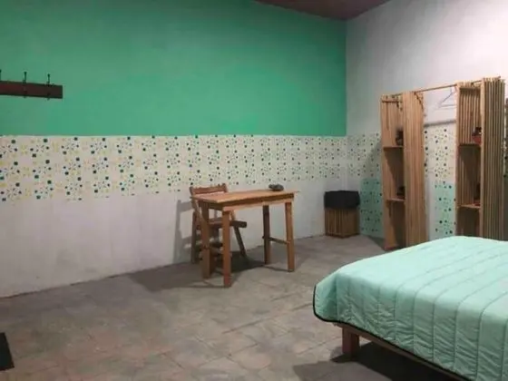 Basic Oda, 1 Büyük (Queen) Boy Yatak