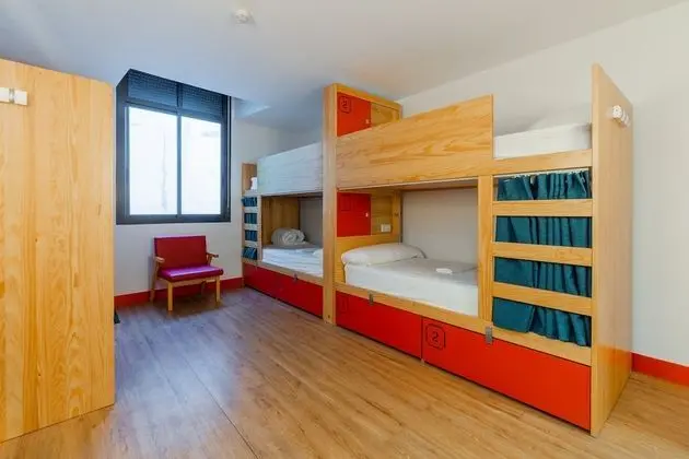 Ortak Ranzalı Oda, Karma Ranzalı Oda, Ortak Banyo (Max. 6 pax)