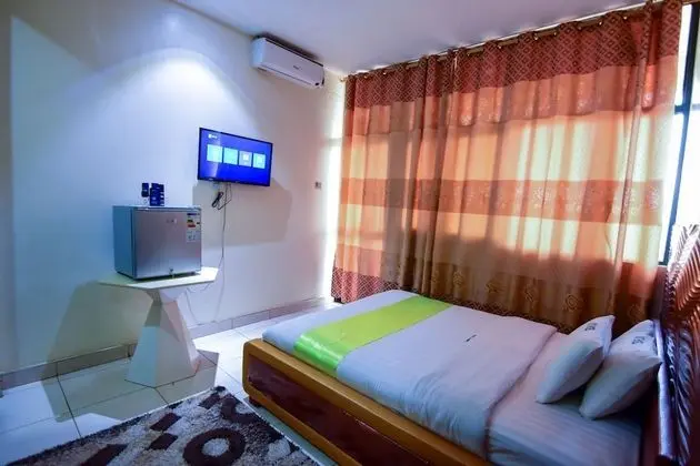 Deluxe Tek Büyük Yataklı Oda