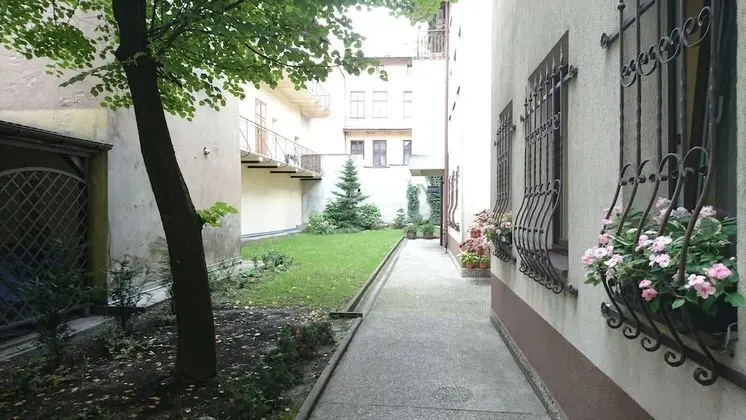 Club Stüdyo Süit, Veranda, Avlu (Plac Nowy 8a/1)