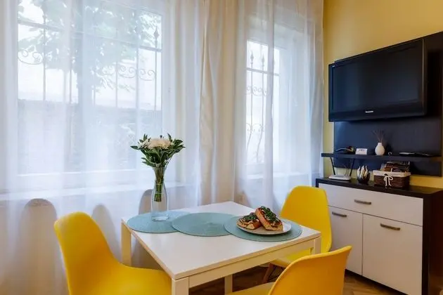 Club Stüdyo Süit, Veranda, Avlu (Plac Nowy 8a/1)