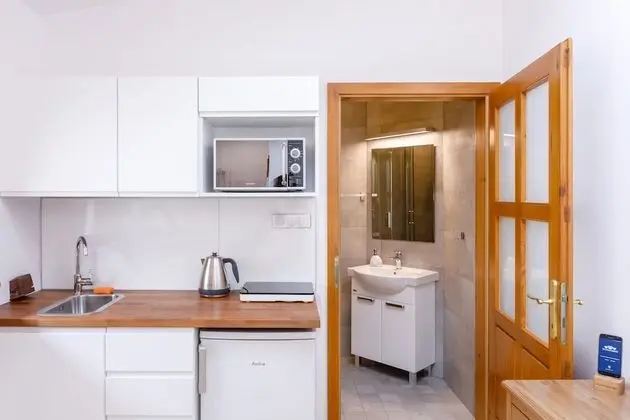 Economy Stüdyo, Sigara İçilmez, Özel Banyo