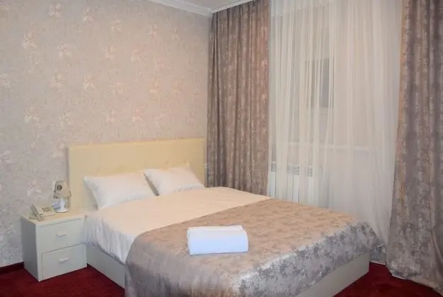 Basic Tek Büyük Yataklı Oda, Şehir Manzaralı