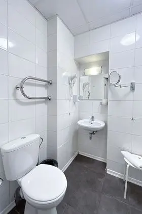 Standard Dört Kişilik Oda