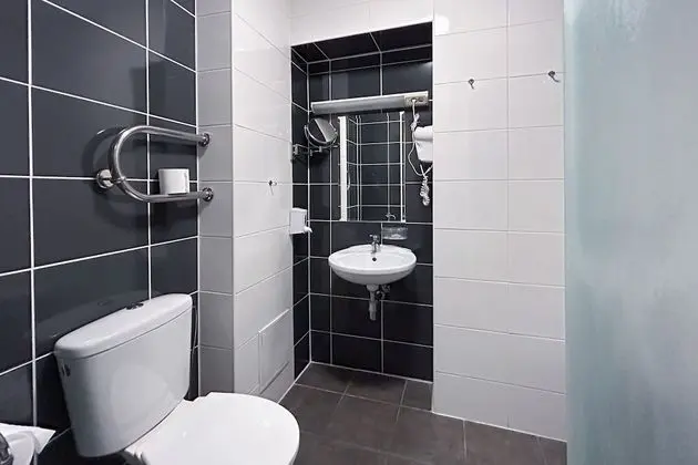 Standard Dört Kişilik Oda