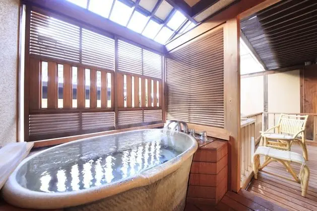 Deluxe Oda, Sigara İçilmez (YUAN,Japanese Style,w/open air bath)
