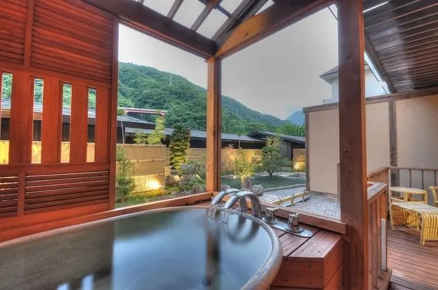 Deluxe Oda, Sigara İçilmez (YUAN,Japanese Style,w/open air bath)