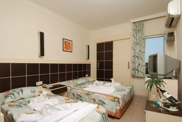 Apartment, Kara veya Havuz Manzaralı