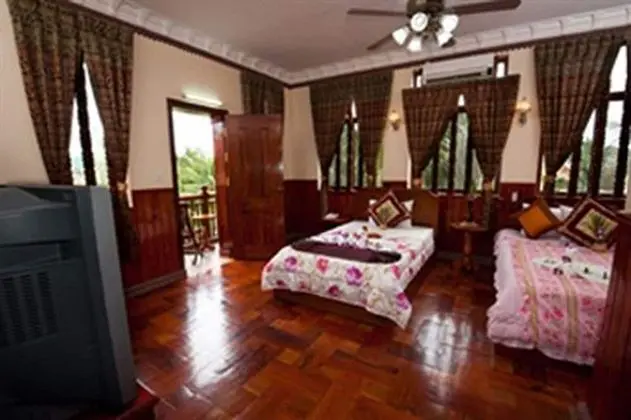 Superior Twin Room - Free Pick Up