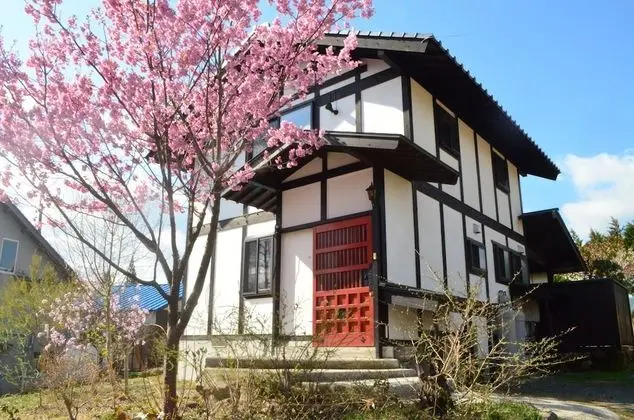 Family Kır Evi (Akane, 6 Adults)