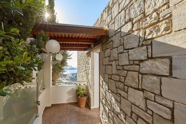 Villa, 3 Yatak Odası, Kişiye Özel Havuzlu, Denize Bakan (Kalypso)