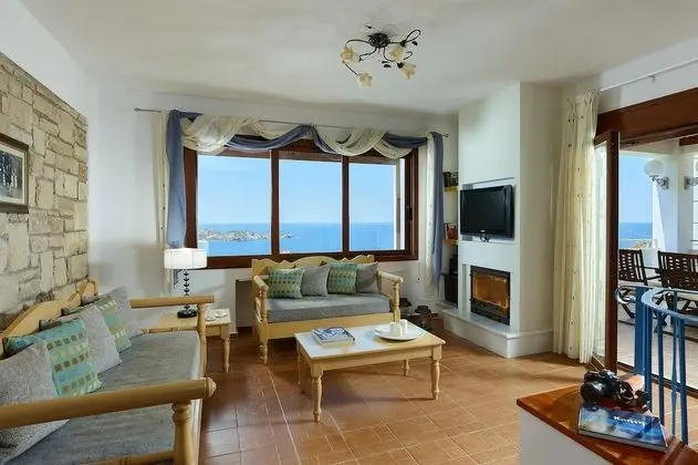 Villa, 3 Yatak Odası, Kişiye Özel Havuzlu, Denize Bakan (Kalypso)