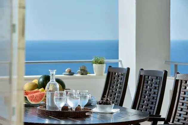 Villa, 3 Yatak Odası, Kişiye Özel Havuzlu, Denize Bakan (Kalypso)