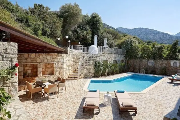 Villa, 3 Yatak Odası, Kişiye Özel Havuzlu, Okyanusa Sıfır (Dioni)