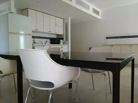 Business Apart Daire, 3 Yatak Odası, Havuz Kullanımı, Bahçeli