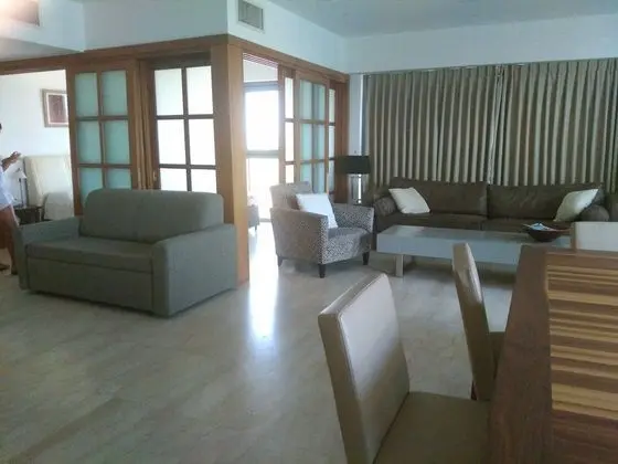 Panoramic Apart Daire, 2 Yatak Odası, Havuz Kullanımı, Denize Sıfır