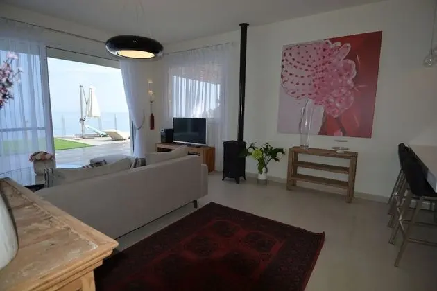 Royal Villa