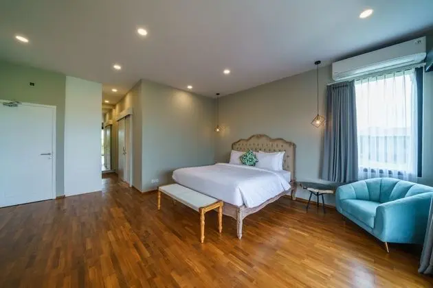 Deluxe Villa
