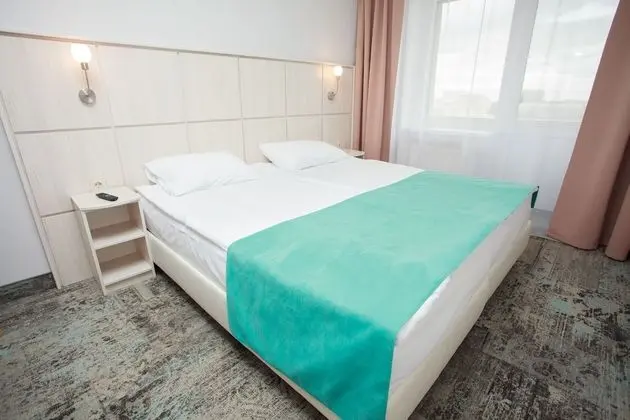 Comfort Tek Büyük veya İki Ayrı Yataklı Oda
