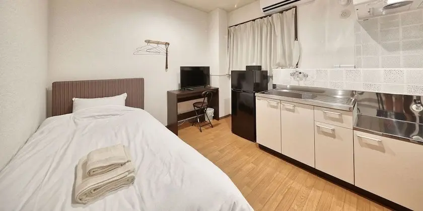 Tek Kişilik Oda, 1 Tek Kişilik Yatak, Sigara İçilmez, Şehir Manzaralı