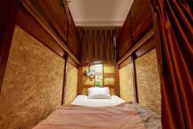 Ortak Ranzalı Oda, Karma Ranzalı Oda