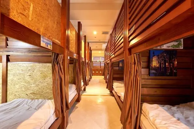 Ortak Ranzalı Oda, Karma Ranzalı Oda