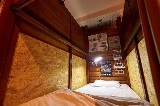 Ortak Ranzalı Oda, Karma Ranzalı Oda