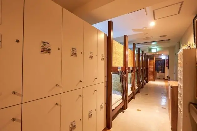 Ortak Ranzalı Oda, Karma Ranzalı Oda